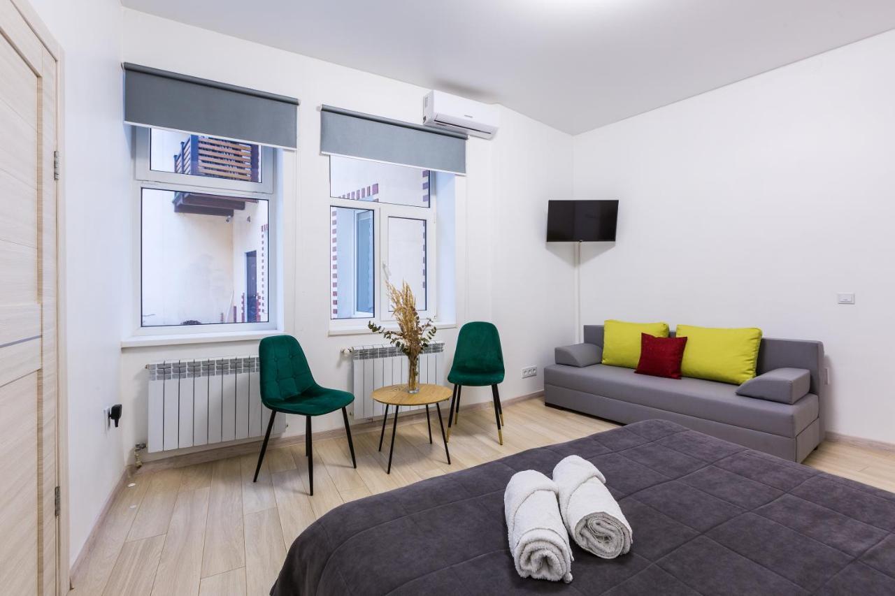 Vodna White Apartment Lviv Exteriör bild