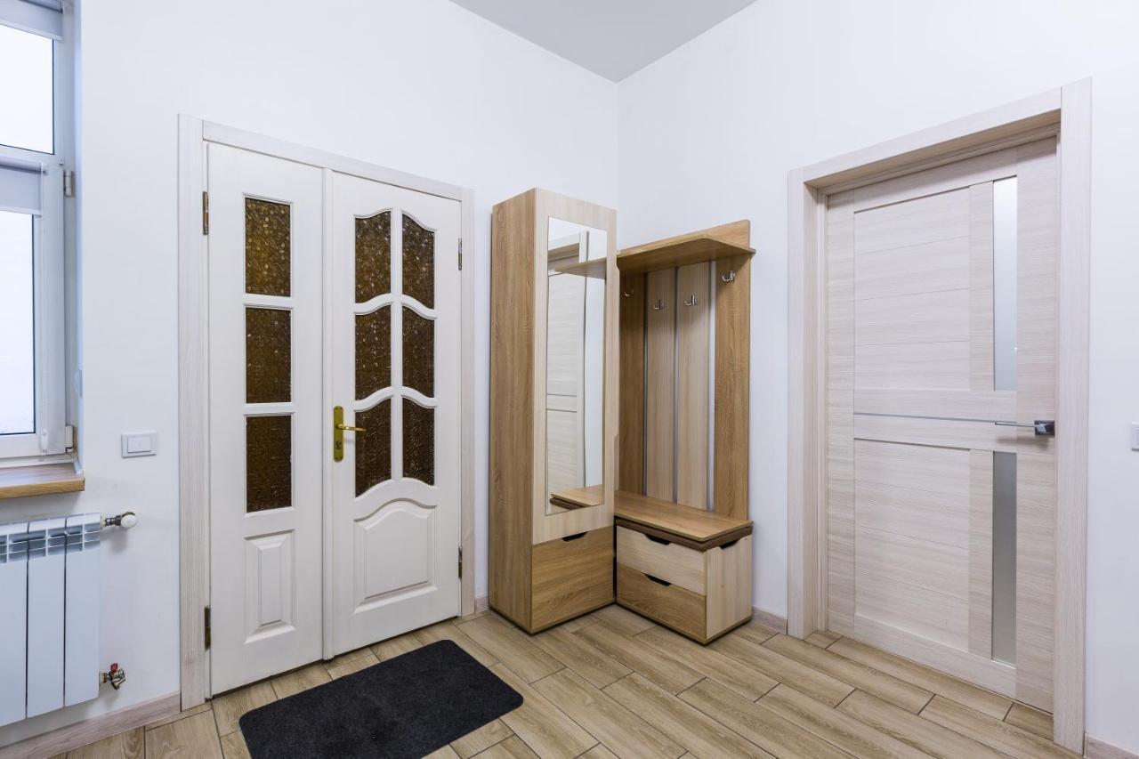 Vodna White Apartment Lviv Exteriör bild