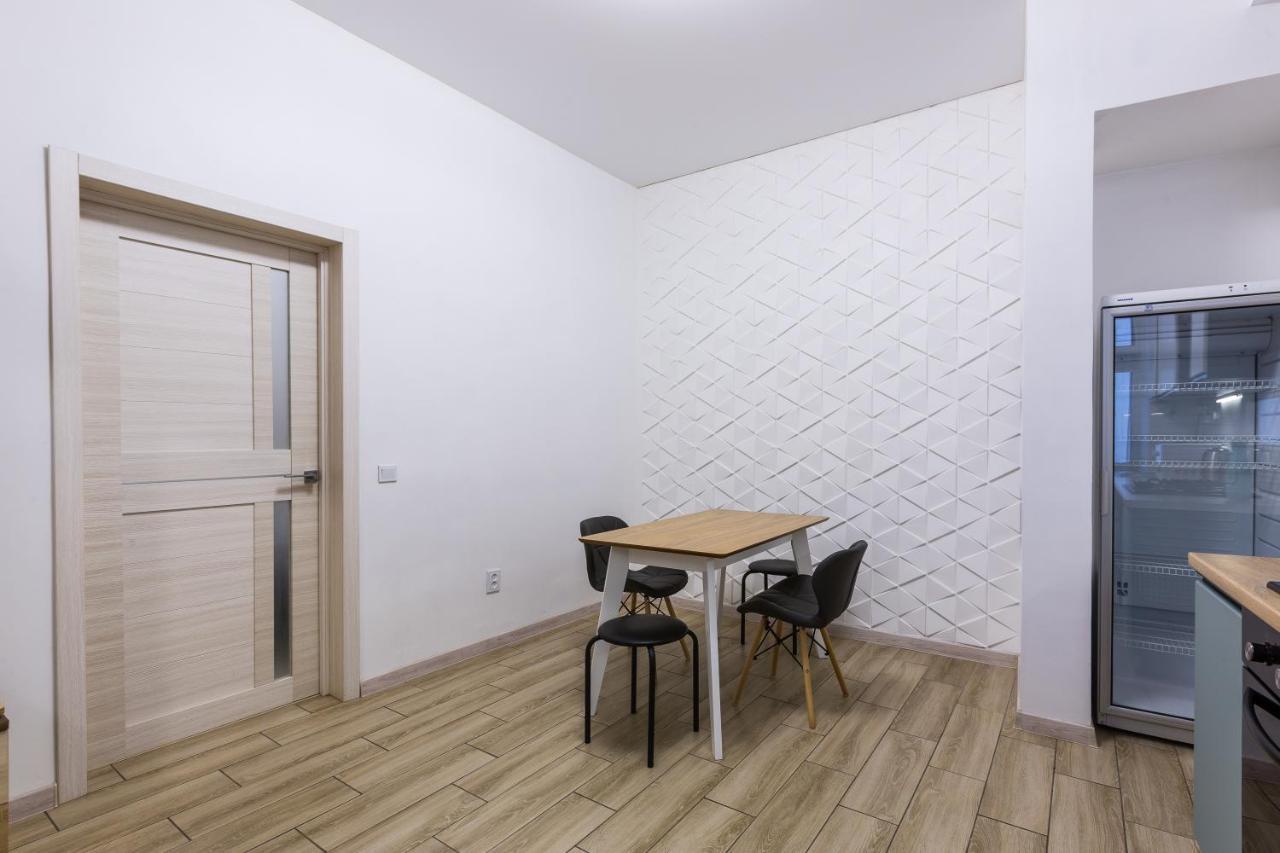 Vodna White Apartment Lviv Exteriör bild